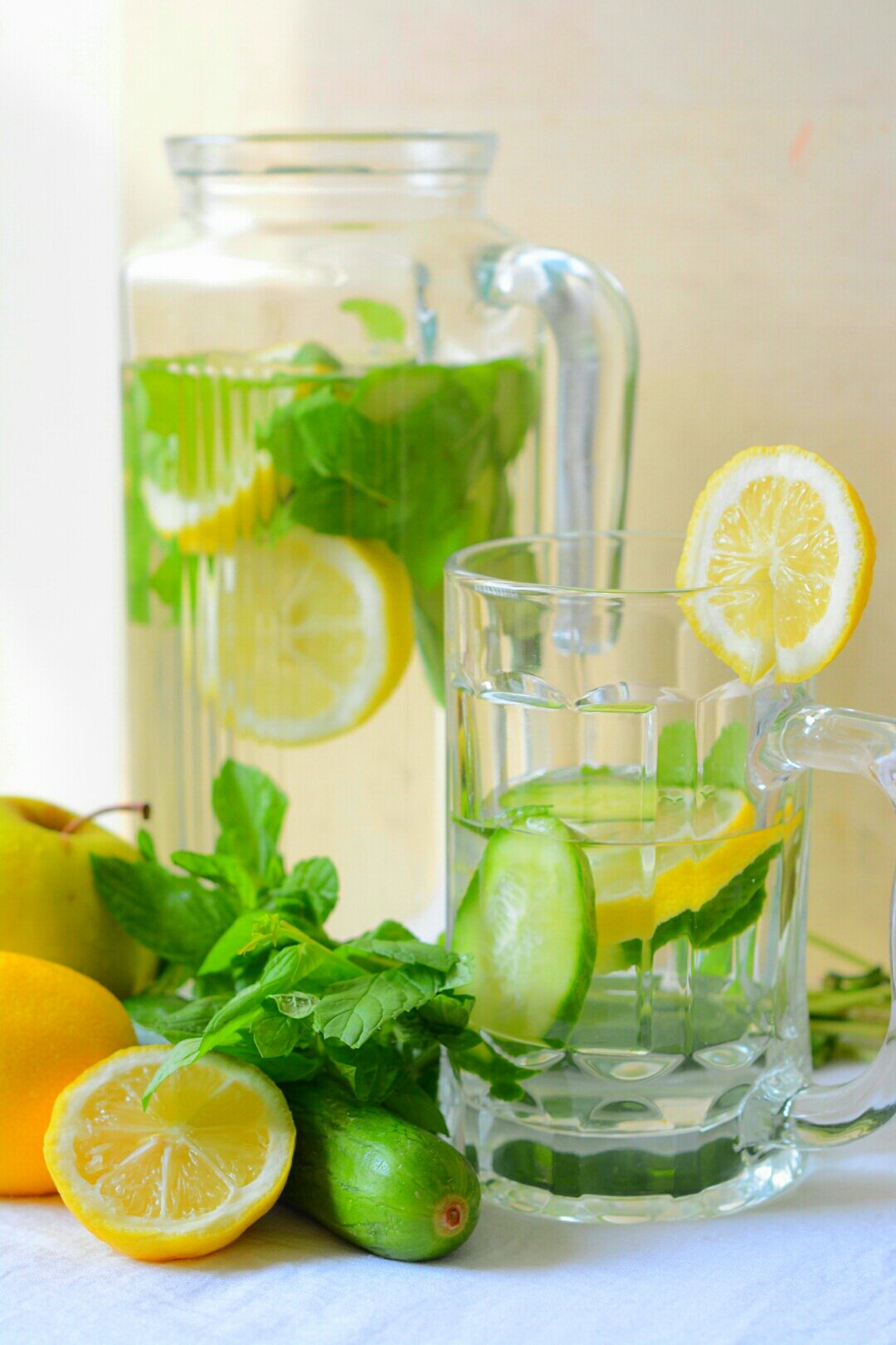 Detox_water_Lemon__Cucumber_flavoured