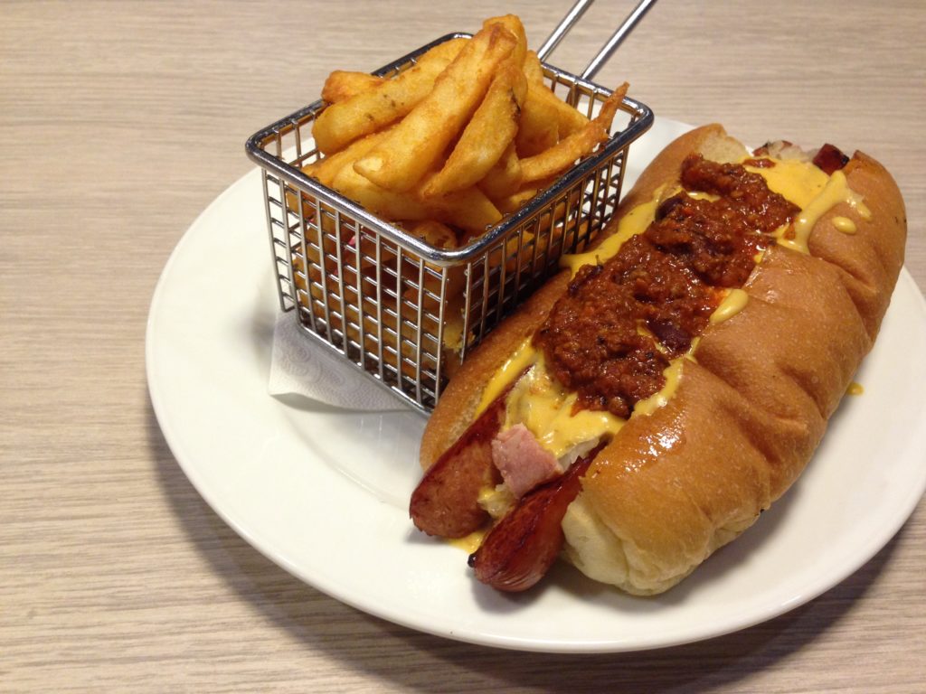 What's the difference between chili dog and Coney dog