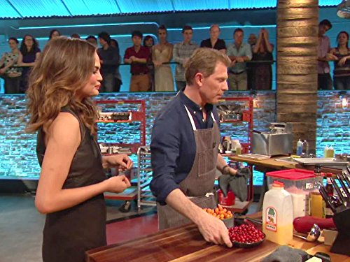 What episode is Chrissy Teigen on Beat Bobby Flay